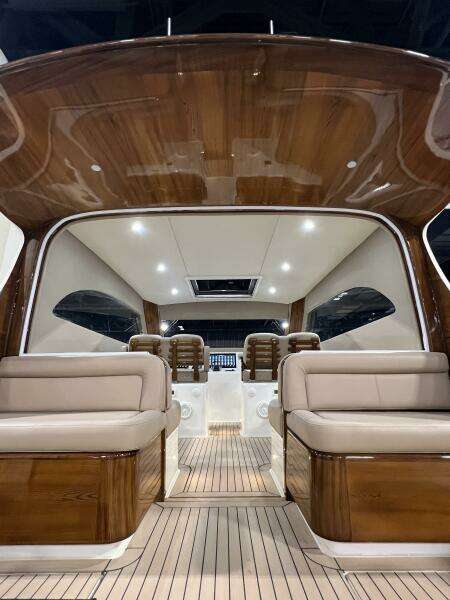 43ft Front Runner Yacht For Sale