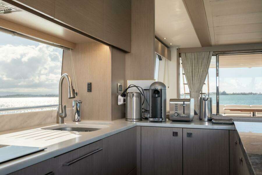 Chinonino 76ft Sunseeker Yacht For Sale