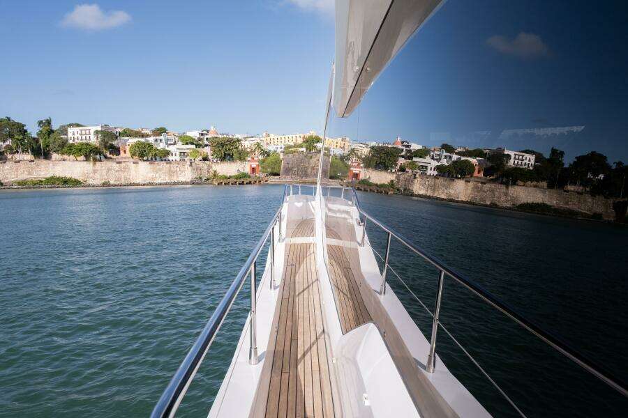 Chinonino 76ft Sunseeker Yacht For Sale