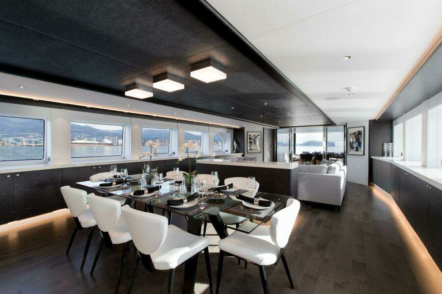 CRESCENT LADY 117ft Crescent Yacht For Sale