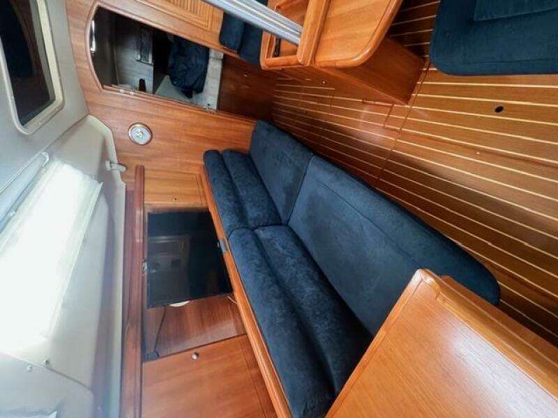 35ft Hunter Yacht For Sale