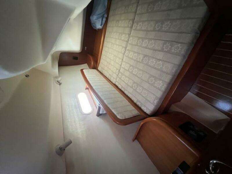 35ft Hunter Yacht For Sale