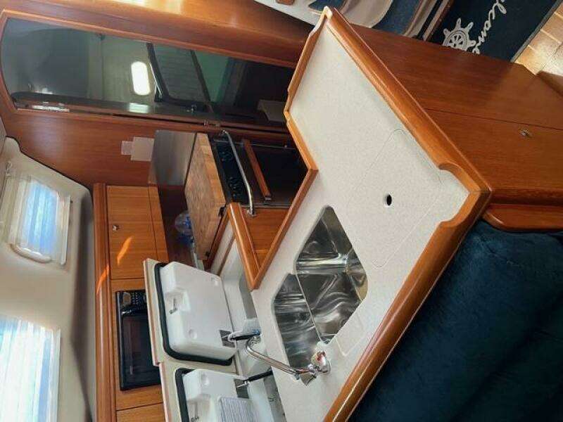 35ft Hunter Yacht For Sale