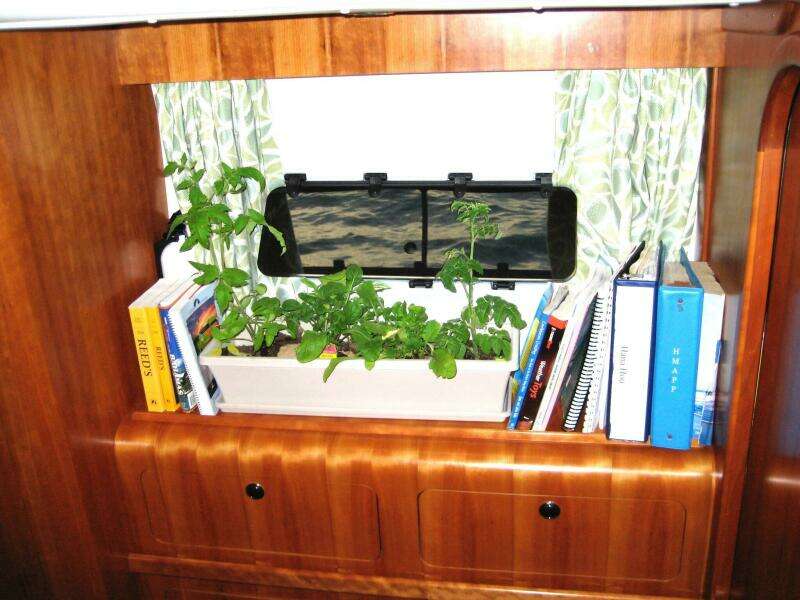 HANA HOU 44ft PDQ Yacht For Sale