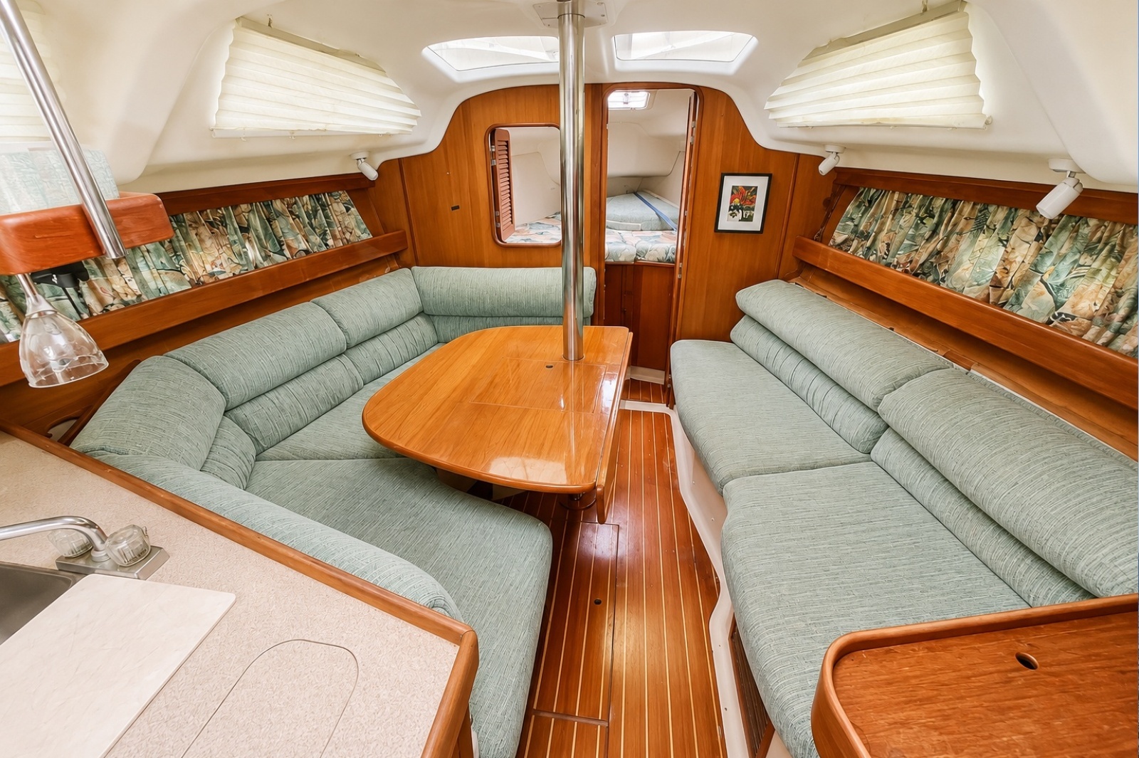 Celtic Knots 34ft Hunter Yacht For Sale