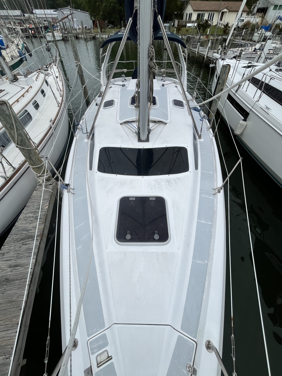 Celtic Knots 34ft Hunter Yacht For Sale