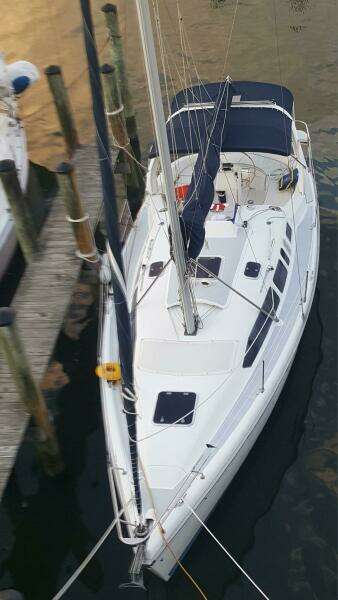 Celtic Knots 34ft Hunter Yacht For Sale