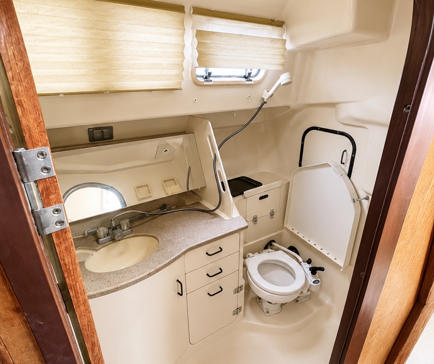 Celtic Knots 34ft Hunter Yacht For Sale