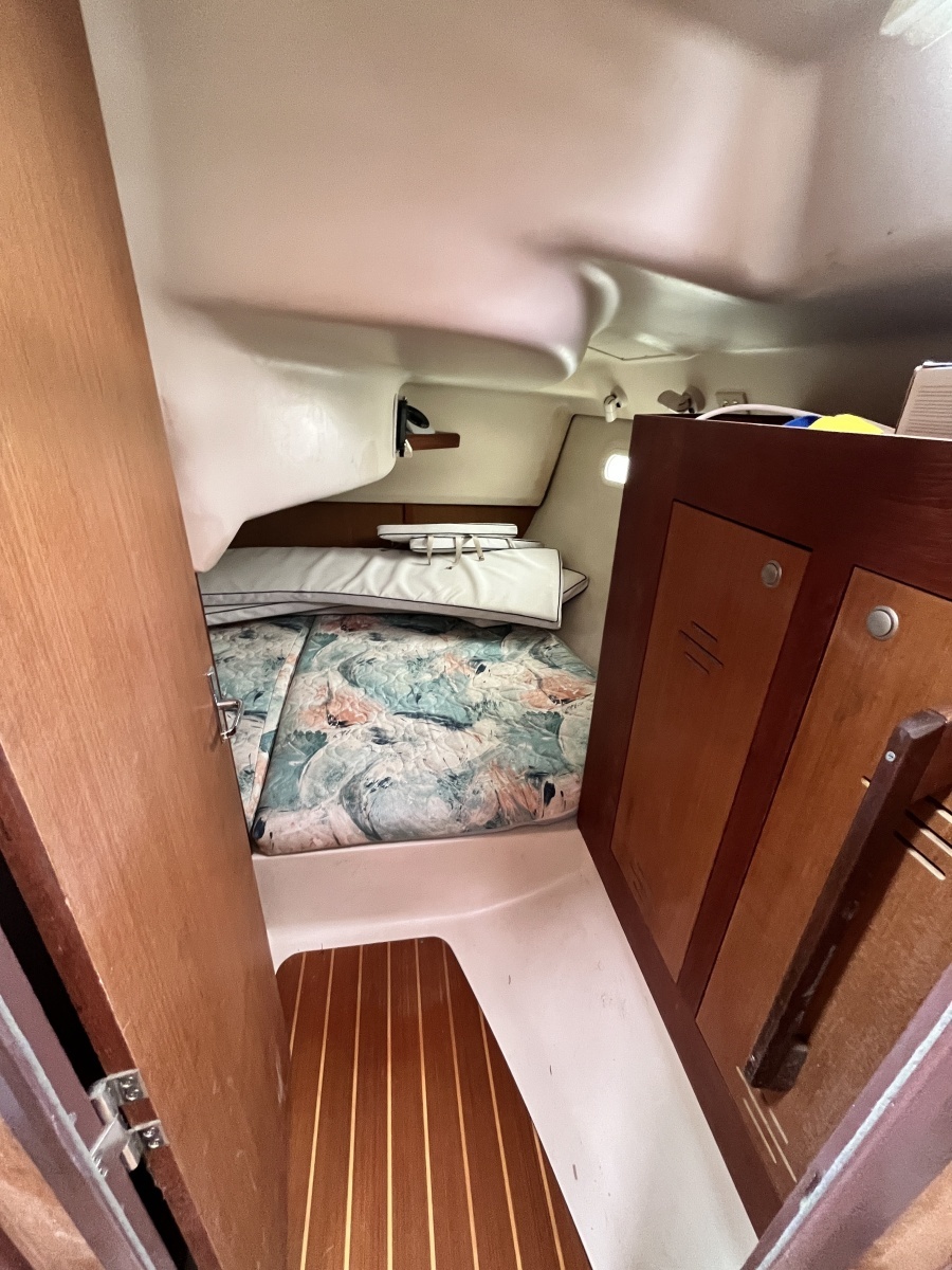 Celtic Knots 34ft Hunter Yacht For Sale