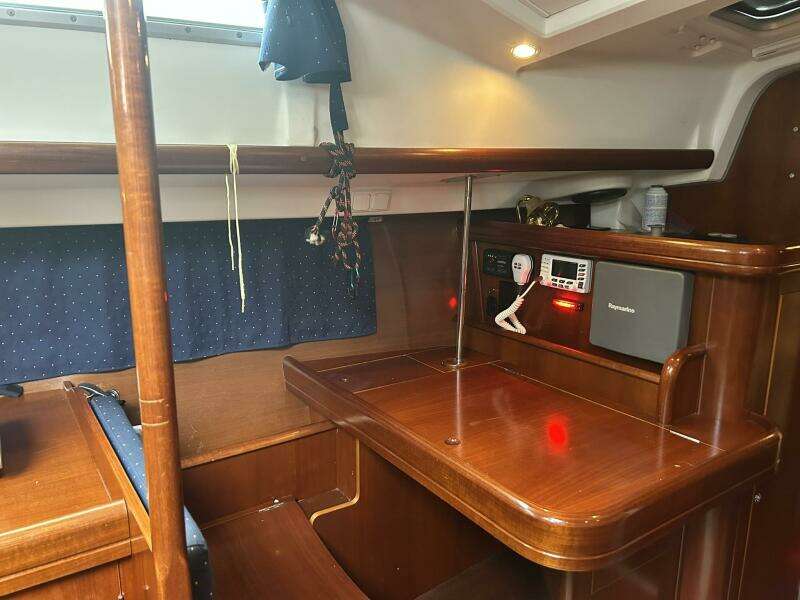 42ft Beneteau Yacht For Sale