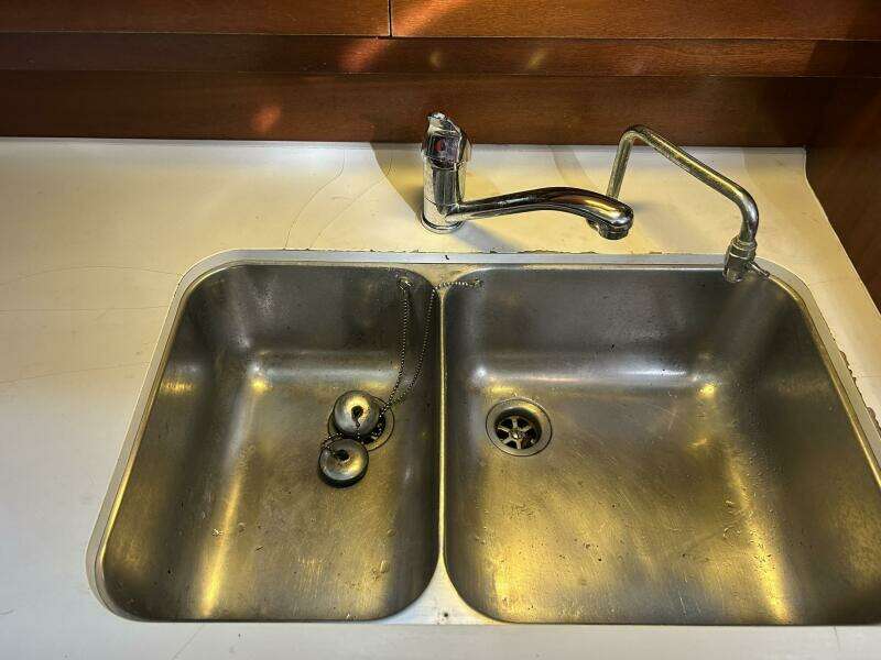 2003 Beneteau Oceanis 42 CC