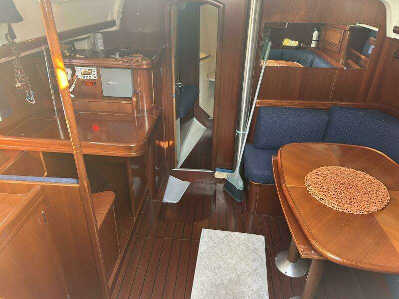 2003 Beneteau Oceanis 42 CC