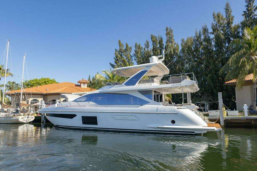 Rho Boat 72ft Azimut Yacht For Sale