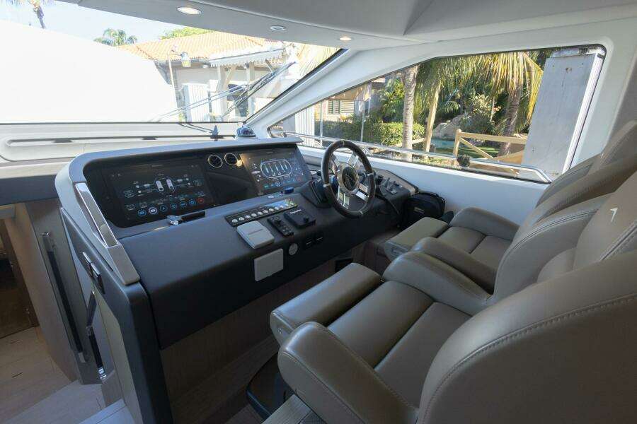 Rho Boat 72ft Azimut Yacht For Sale