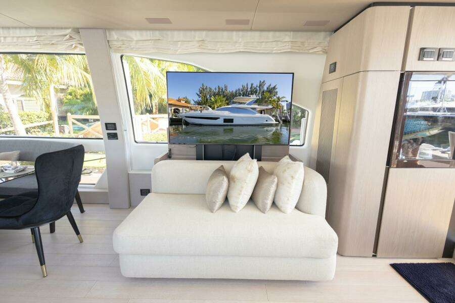 Rho Boat 72ft Azimut Yacht For Sale