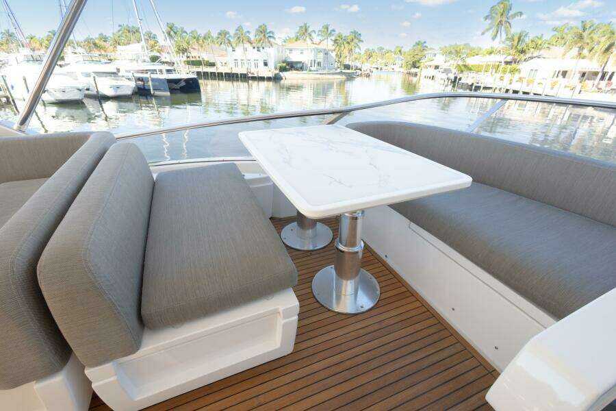 Rho Boat 72ft Azimut Yacht For Sale
