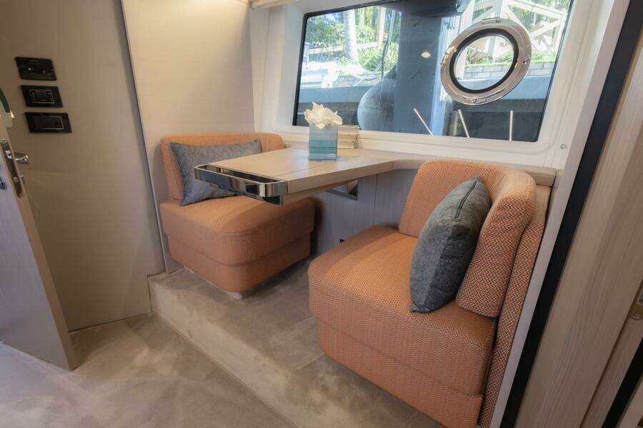 Rho Boat 72ft Azimut Yacht For Sale