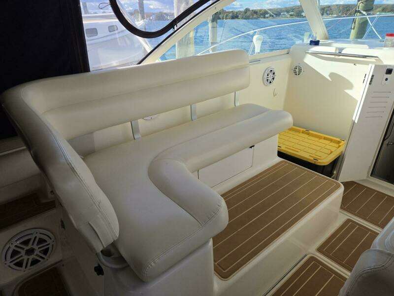 SLAINTE 29ft Tiara Yachts Yacht For Sale