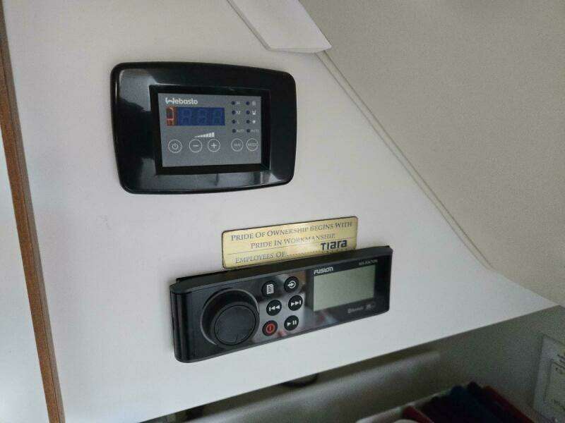 SLAINTE 29ft Tiara Yachts Yacht For Sale