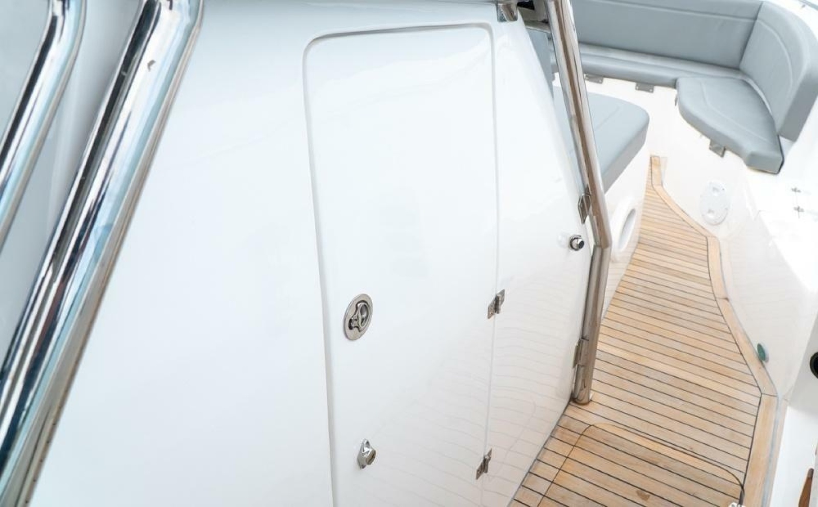 2025 Fishing Raptor 390 Solarium