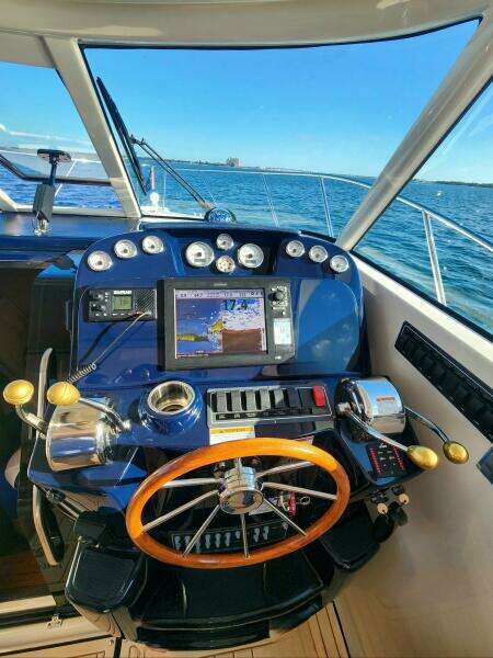 31ft Tiara Yachts Yacht For Sale