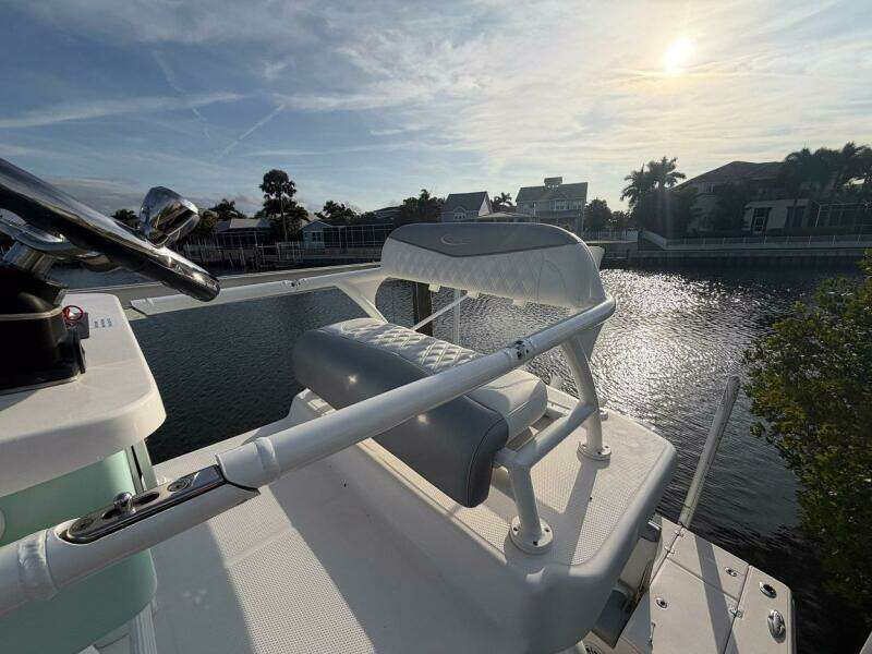 24ft Robalo Yacht For Sale