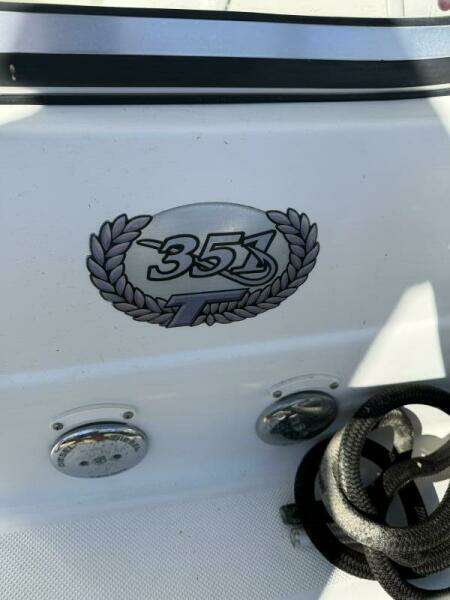 31ft Triton Yacht For Sale