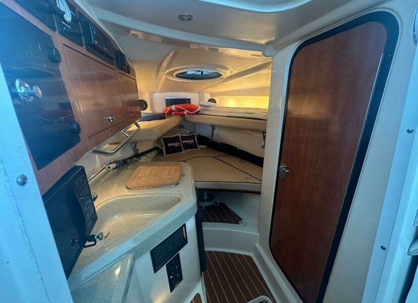 31ft Triton Yacht For Sale