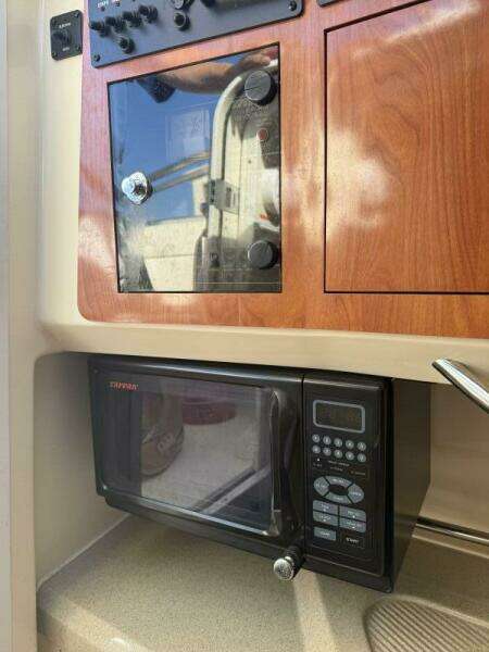 31ft Triton Yacht For Sale