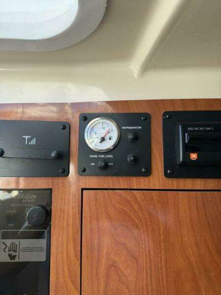 31ft Triton Yacht For Sale