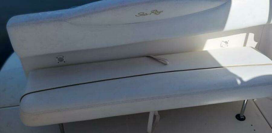 28ft Sea Ray Yacht For Sale