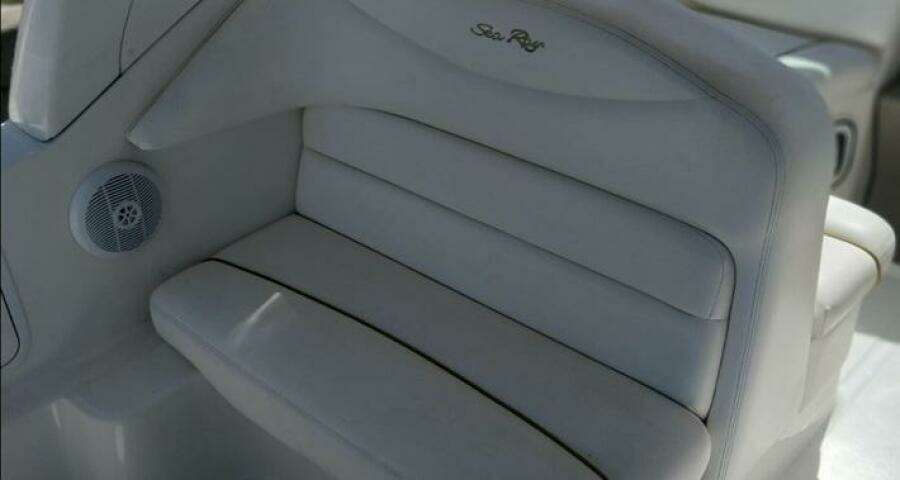 28ft Sea Ray Yacht For Sale