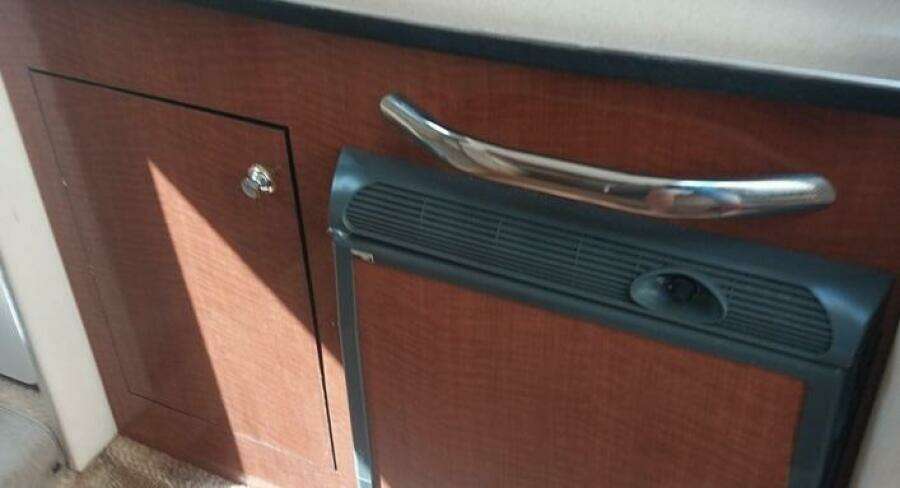 28ft Sea Ray Yacht For Sale