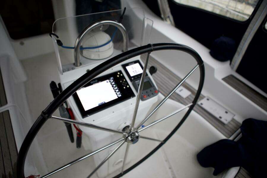 A Beautiful Day  39ft Beneteau Yacht For Sale