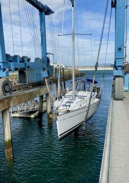 A Beautiful Day  39ft Beneteau Yacht For Sale