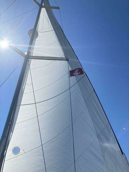 A Beautiful Day  39ft Beneteau Yacht For Sale