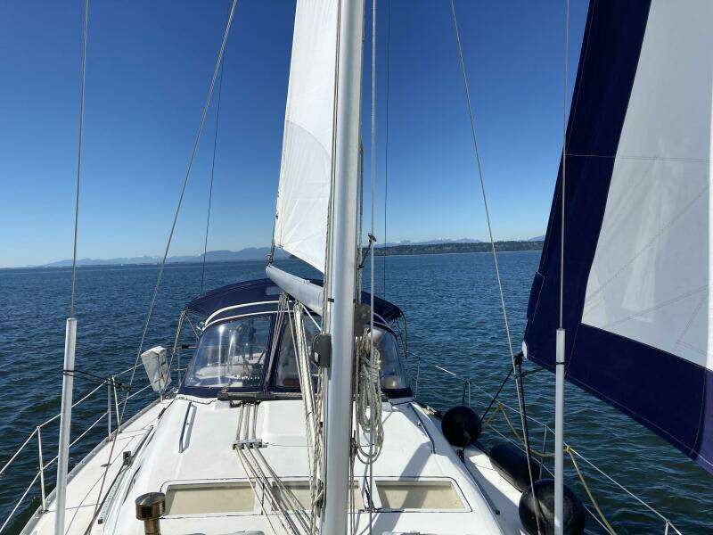 A Beautiful Day  39ft Beneteau Yacht For Sale
