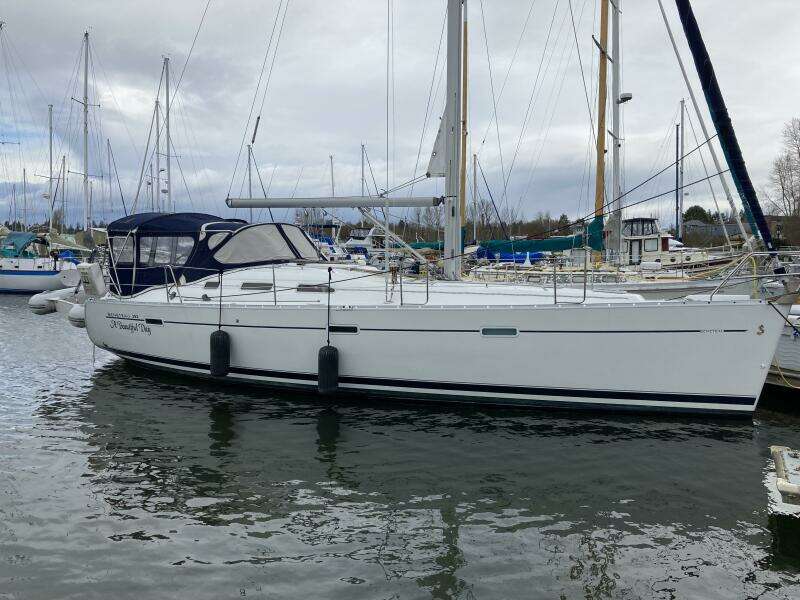 A Beautiful Day  39ft Beneteau Yacht For Sale