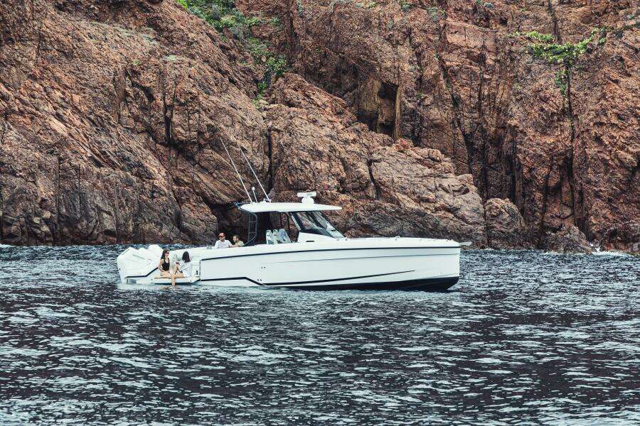 38ft Wellcraft Yacht For Sale