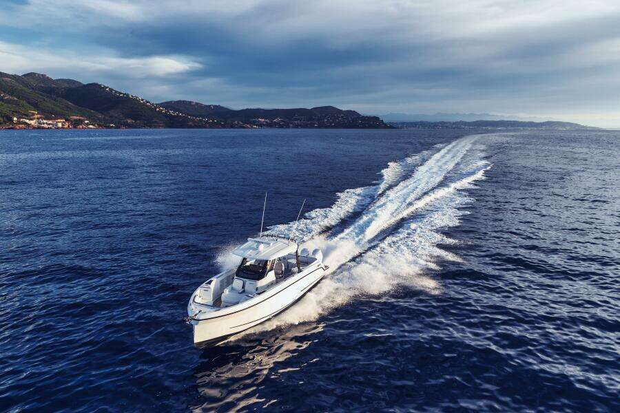 38ft Wellcraft Yacht For Sale