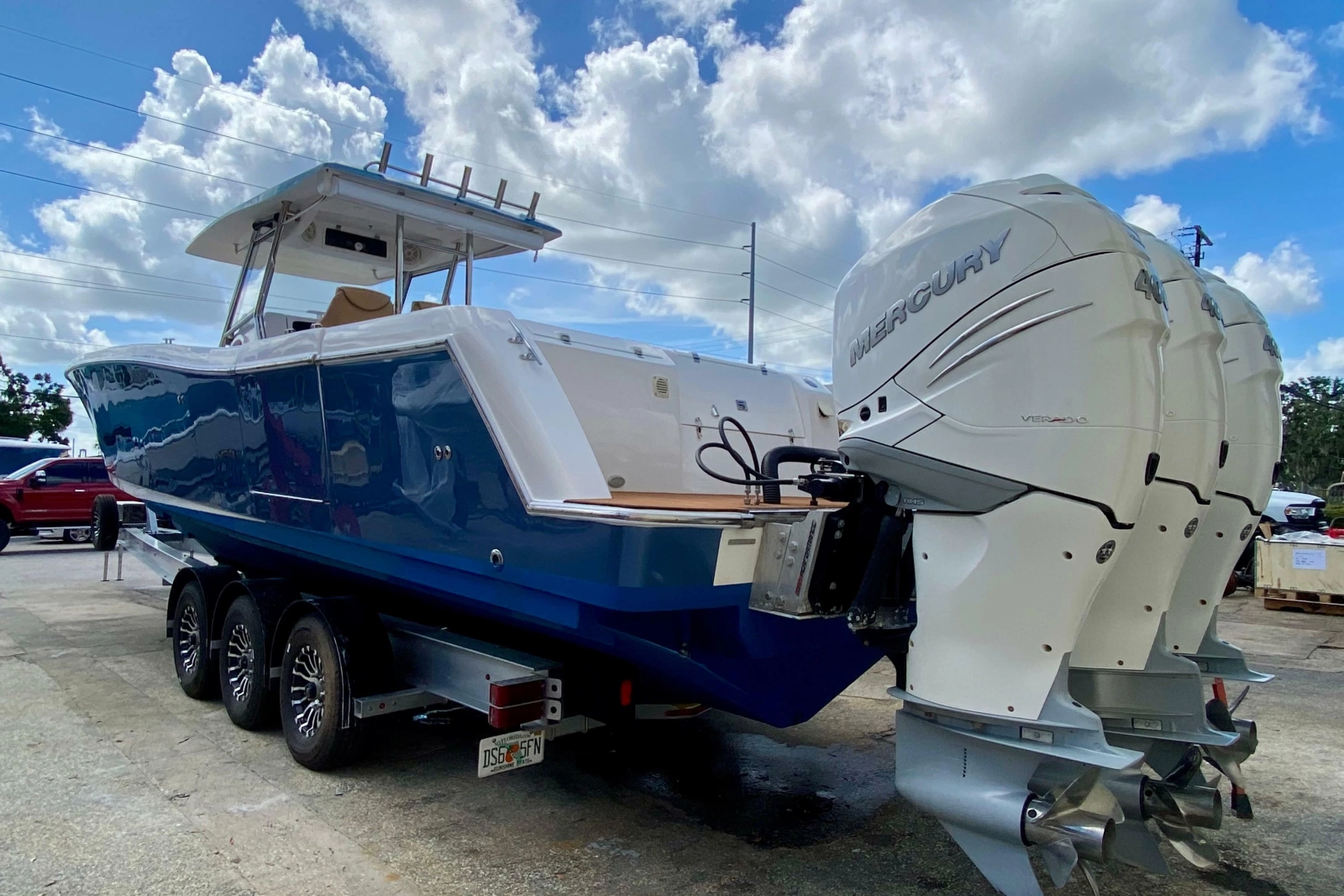 2023 Fishing Raptor 390 Solarium