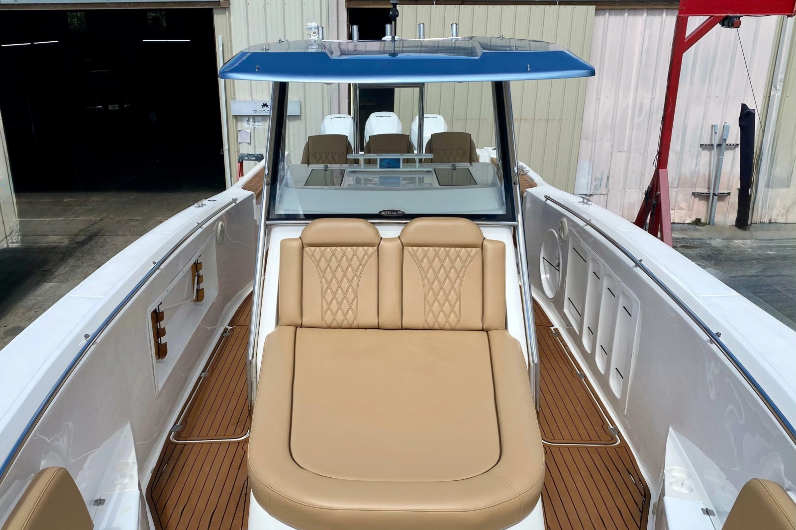 2023 Fishing Raptor 390 Solarium