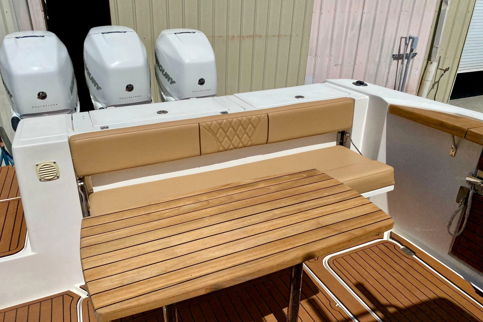 2023 Fishing Raptor 390 Solarium