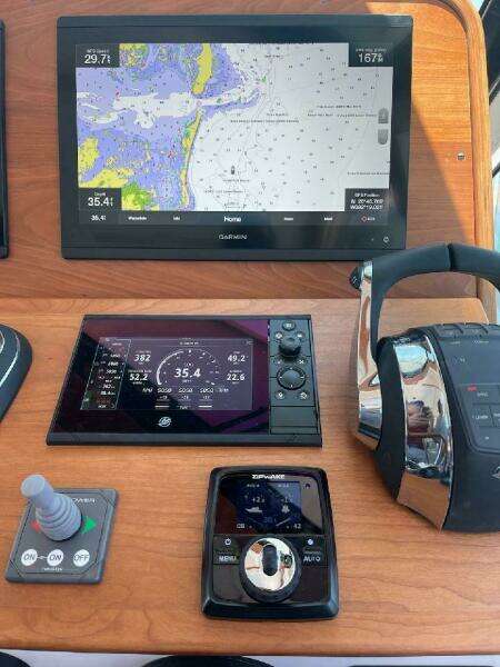 AMERICAN GIRL 39ft Back Cove Yacht For Sale