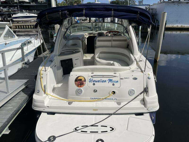 32ft Sea Ray Yacht For Sale