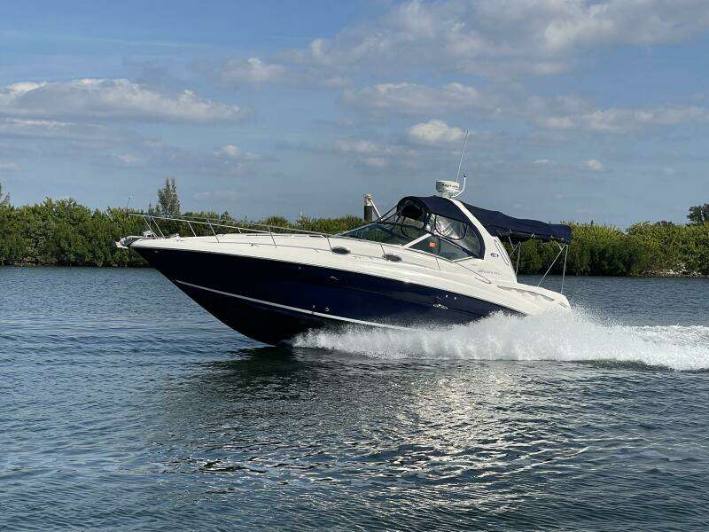 32ft Sea Ray Yacht For Sale