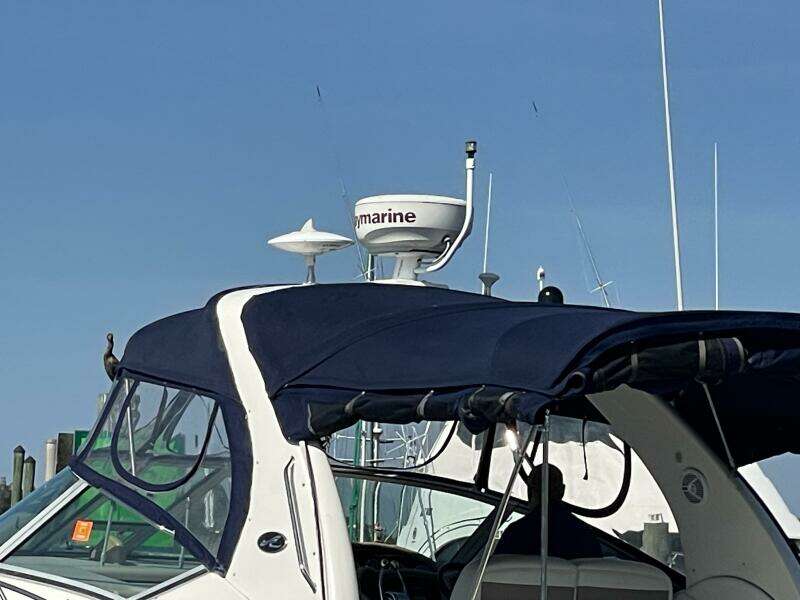 32ft Sea Ray Yacht For Sale