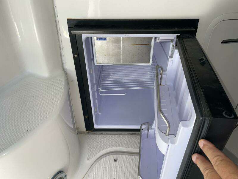 32ft Sea Ray Yacht For Sale