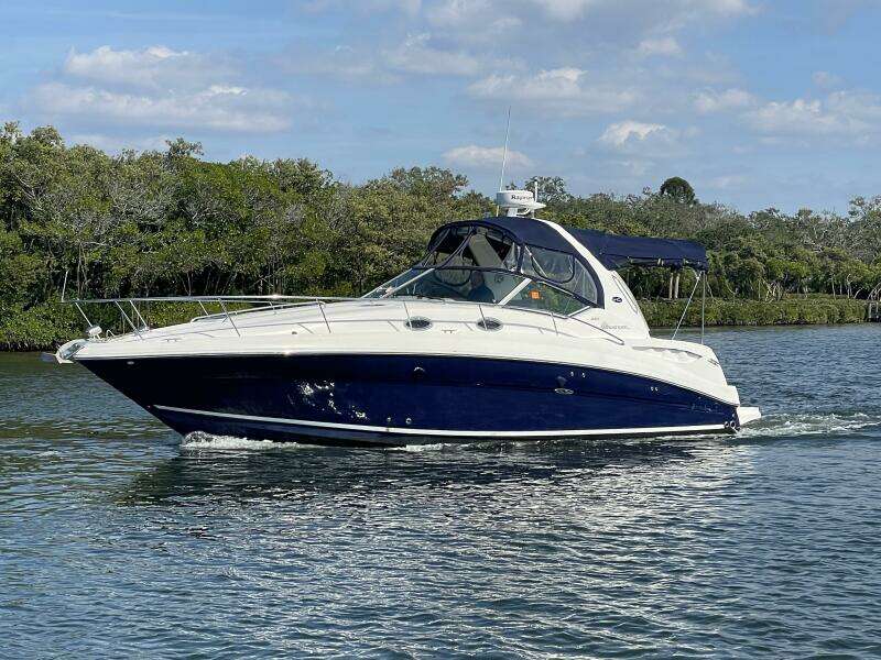 32ft Sea Ray Yacht For Sale
