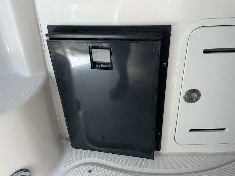 32ft Sea Ray Yacht For Sale